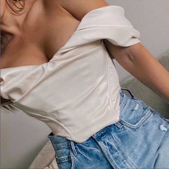 House of CB ‘Silva’ Satin Draped Shoulder Corset Top NWOT - Picture 2 of 13